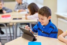 正规澳洲5官网结果记录，现场号码历史查询超准 -4 edtech tools that can transform student teamwork